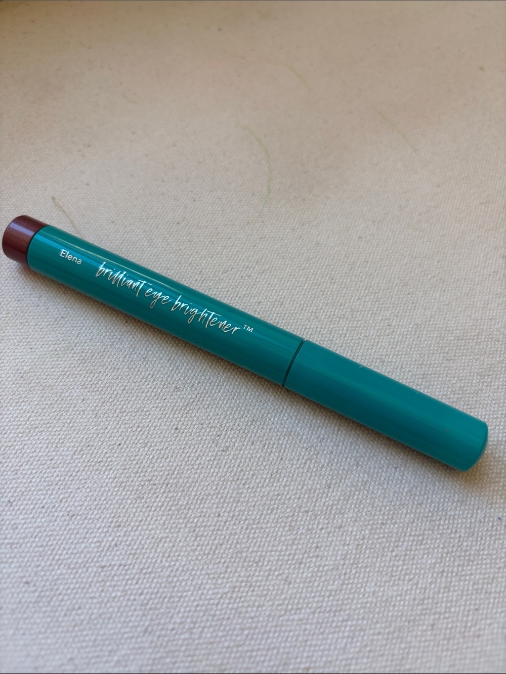 Thrive Brilliant Eye Brightener in Elena - Picture 5 of 9